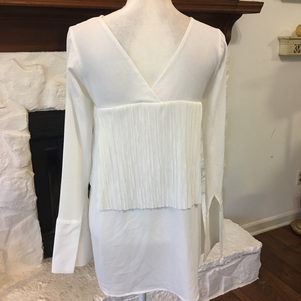HOUSE OF SUNNY PEARL PLEAT LAYER WHITE  BLOUSE SIZE 4 NWT